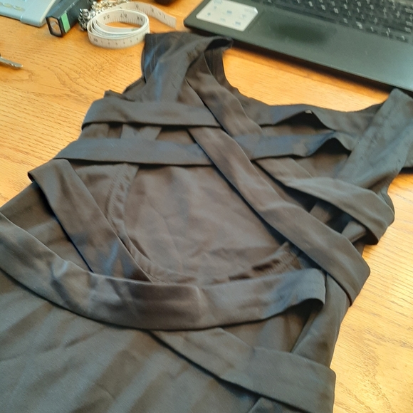 Ladies clothes - Picture 5 of 8